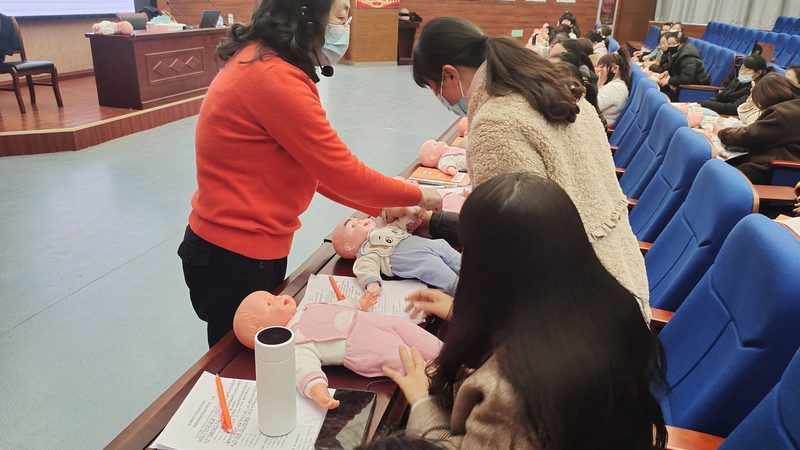 如何为孩子挑选合适的母婴护理服务？**