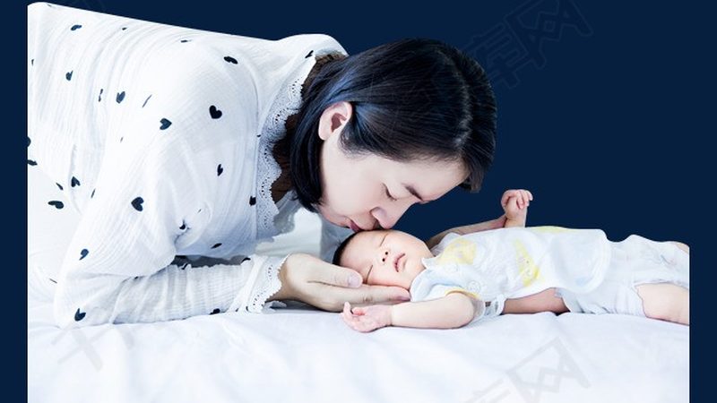 婴儿洗澡抚触，新手爸妈的必备技能**