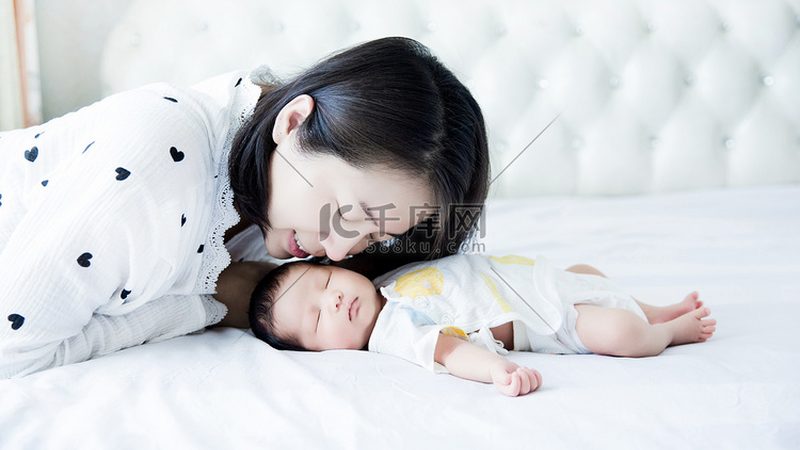 深圳龙华母婴护理师培训：提升专业素养，护航母婴健康**